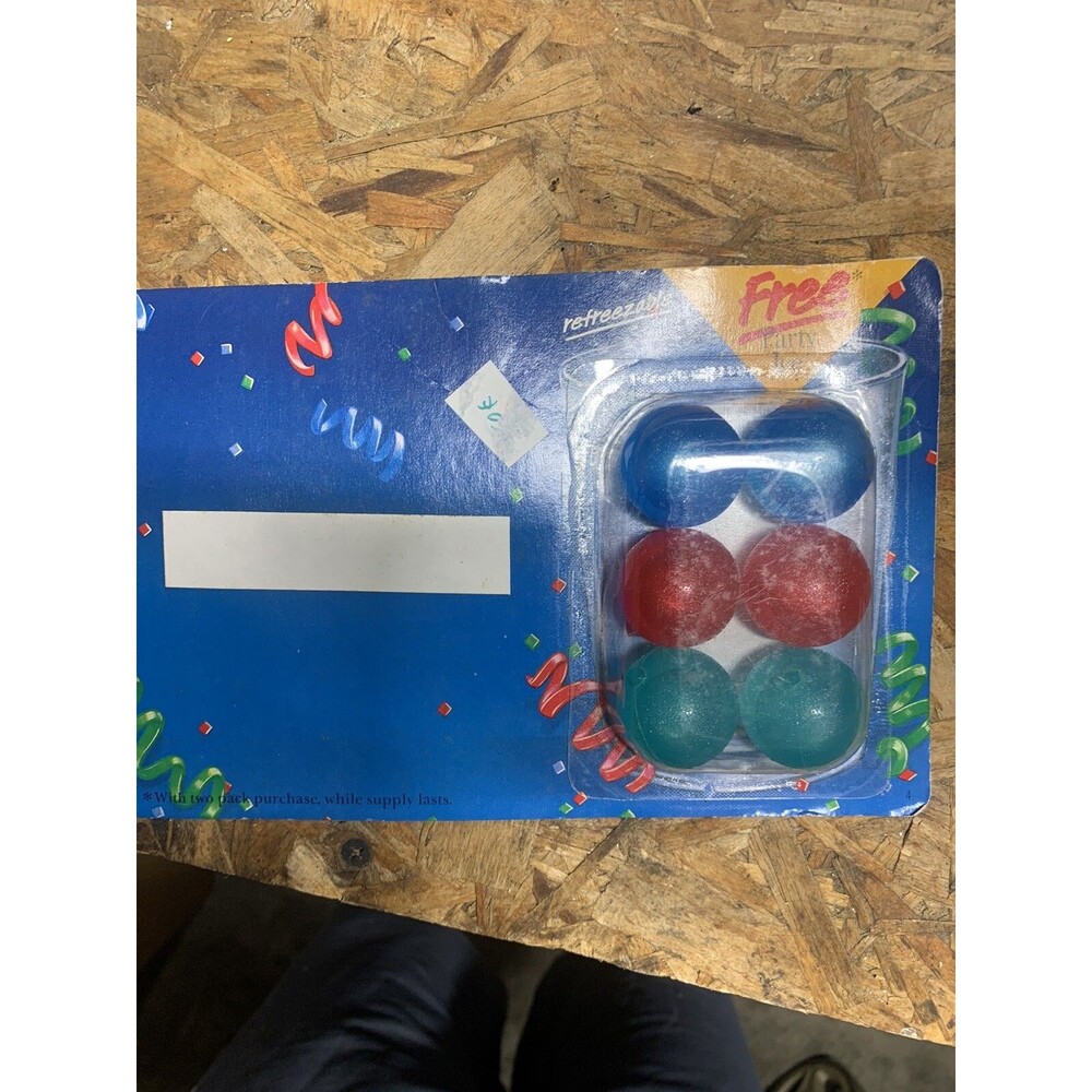 Malibu Cigarettes Six Refreezable party ice balls Multi color